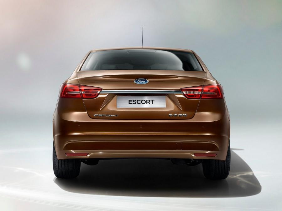  Ford Escort 2014 года  (фото 1 из 20)